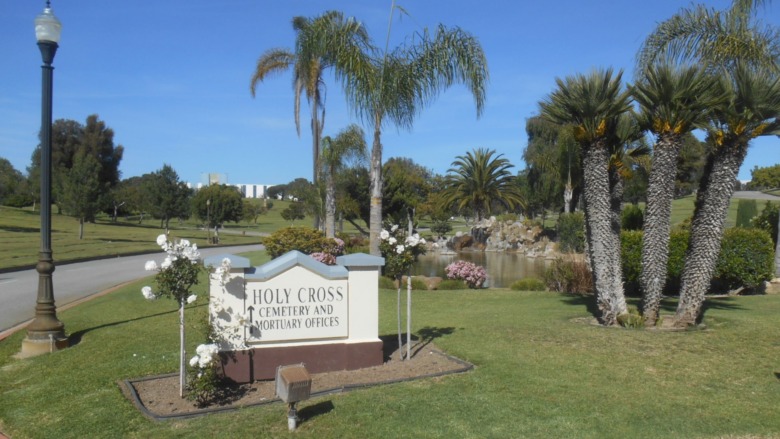 Holy Cross cemetery sign