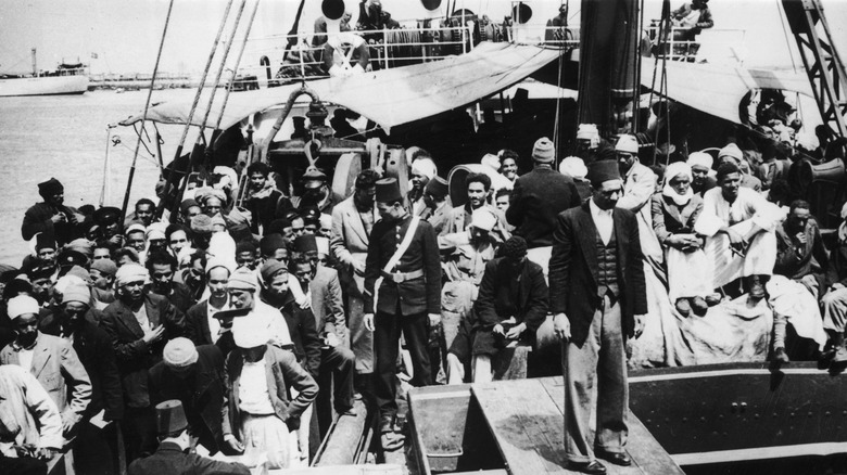 Refugees from Haifa crowded on boat
