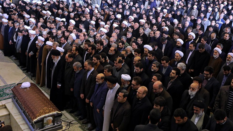 crowd at funeral of Akbar Hashemi Rafsanjani