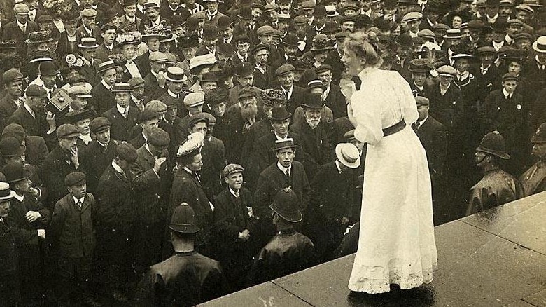 Mary Reid Macarthur speaking on stage