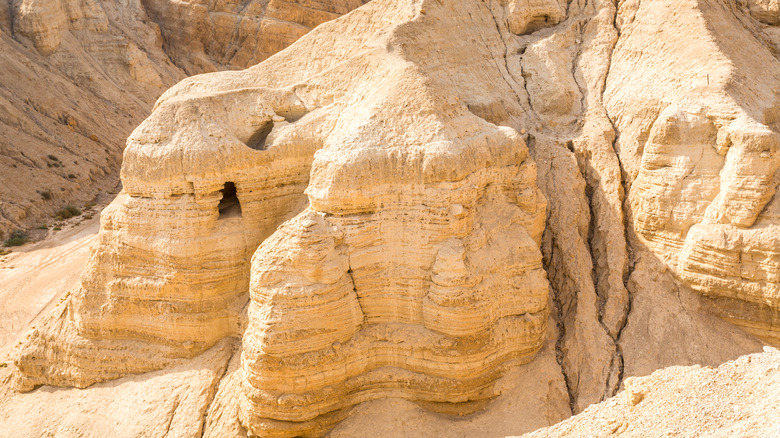 The caves at Qumran