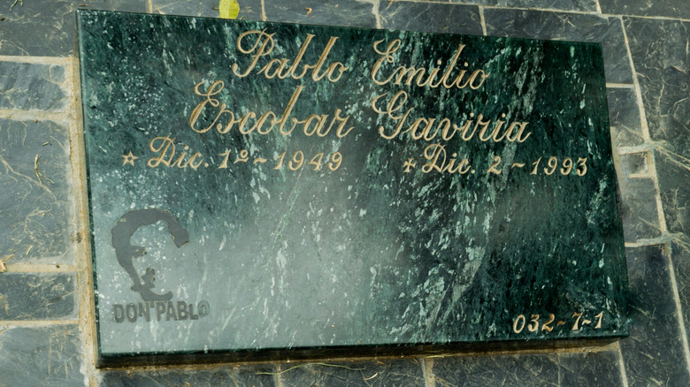 Pablo Escobar grave marker