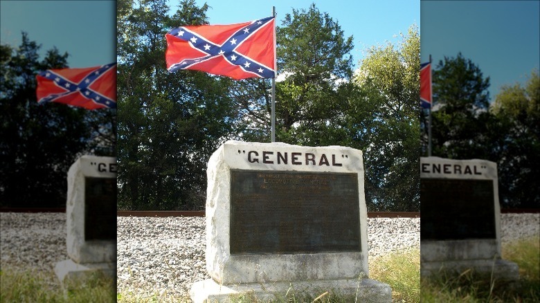 Monument marking the location where the General stopped