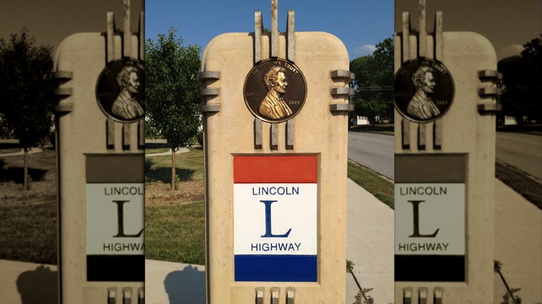 marker along the Lincoln Highway 