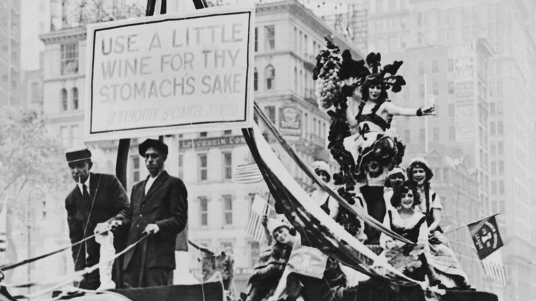 Anti-prohibition protest in 1920s