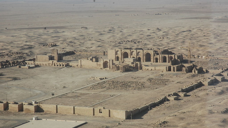 ruins of Hatra