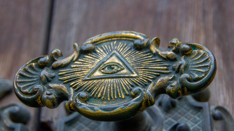 Freemason eye doorknob
