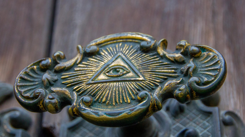 Freemason eye doorknob