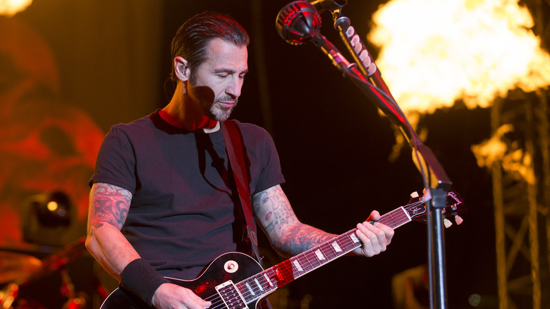 Sully Erna playing guitar