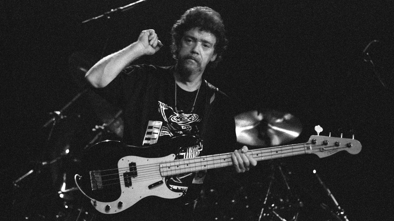 donald duck dunn performing with booker t and the MGs