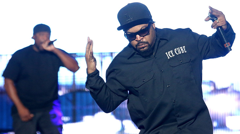 Ice Cube performing