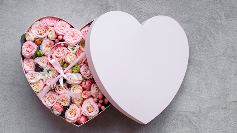 heart box with flowers