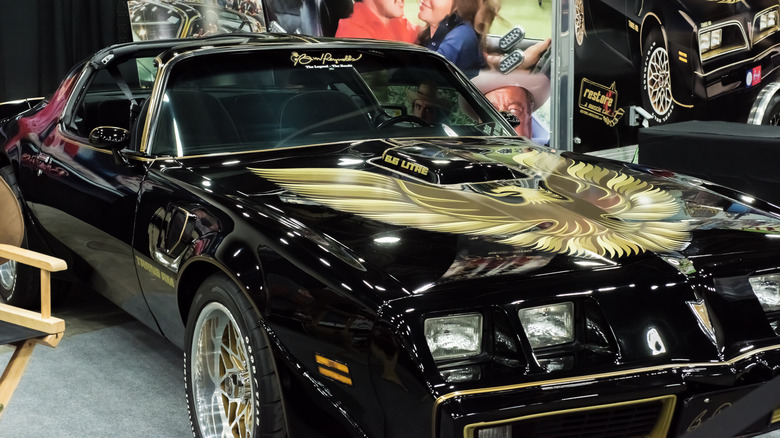 A 1977 Pontiac Firebird with hood decal