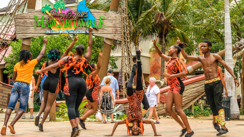 Margaritaville dancers