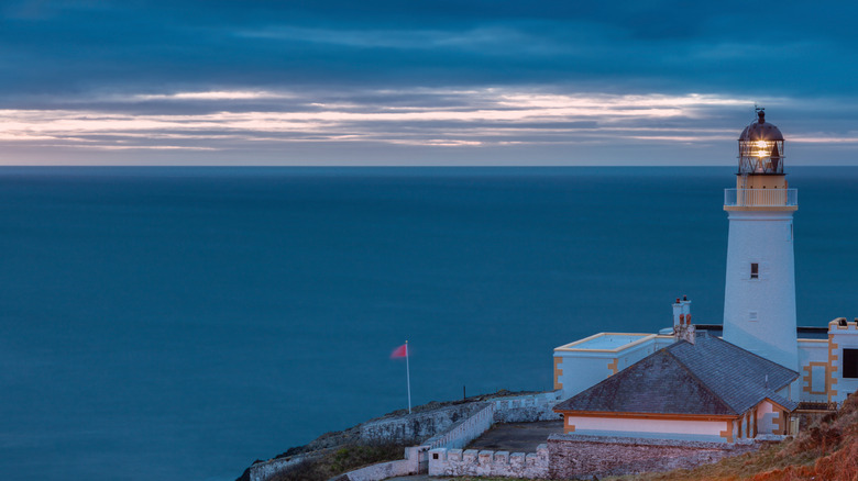 Douglas Head Lighthouse 