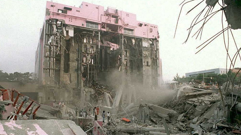 Sampoong Department Store destruction