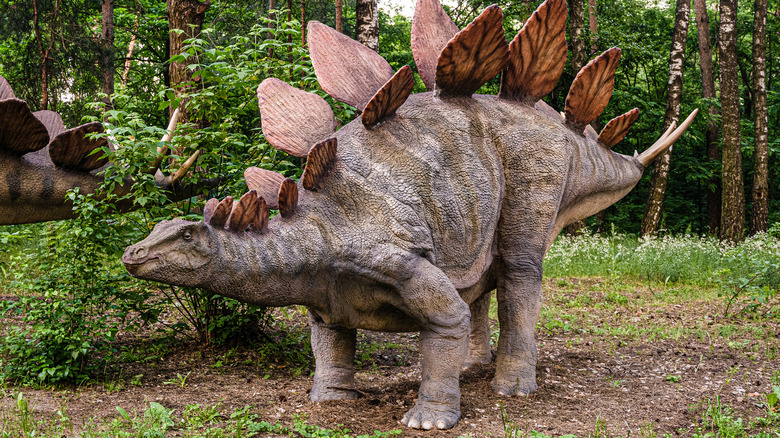 Statue of a Stegosaurus