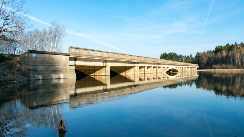 borovsko bridge on calm water