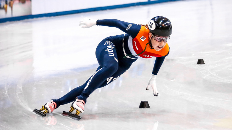 Lara Van Ruijven skating