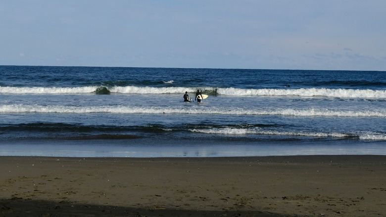 Tsurigasaki Beach