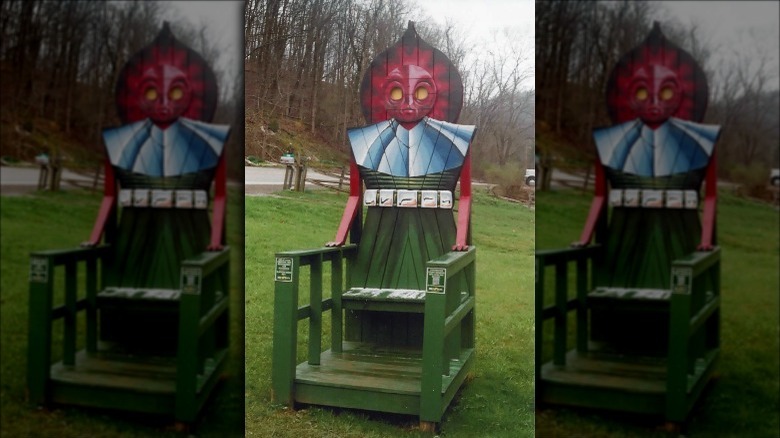 Flatwoods Monster visitor chair