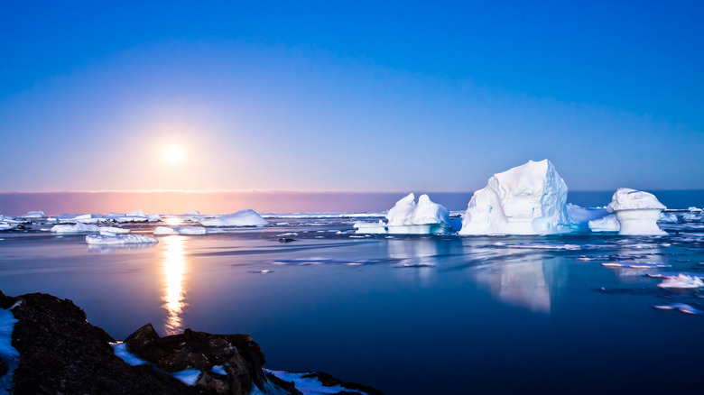 antarctica ice melting night