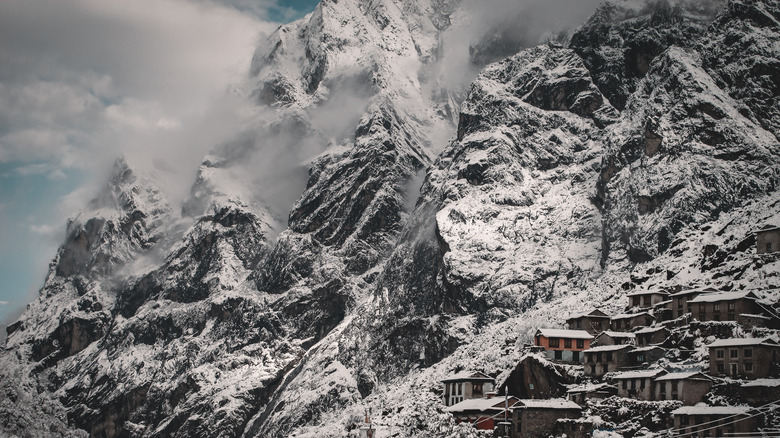 Rolwaling Valley shrouded in ice and snow