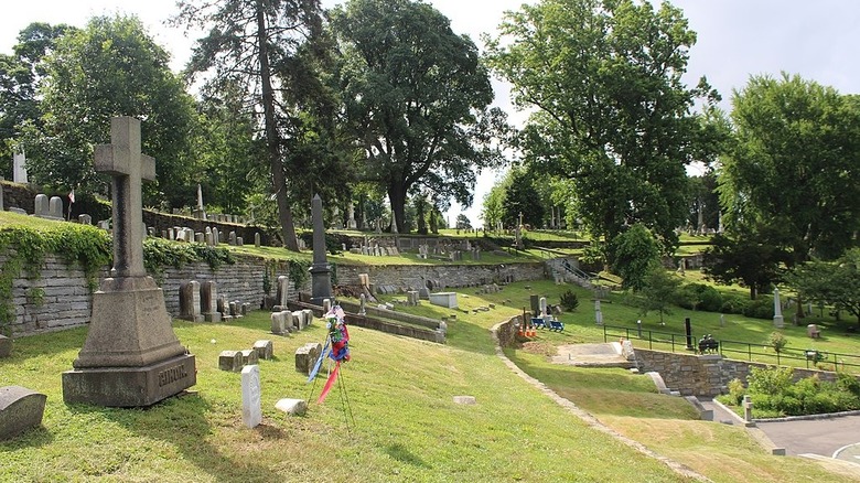 The River Terrace section of Laurel Hill Cemetery