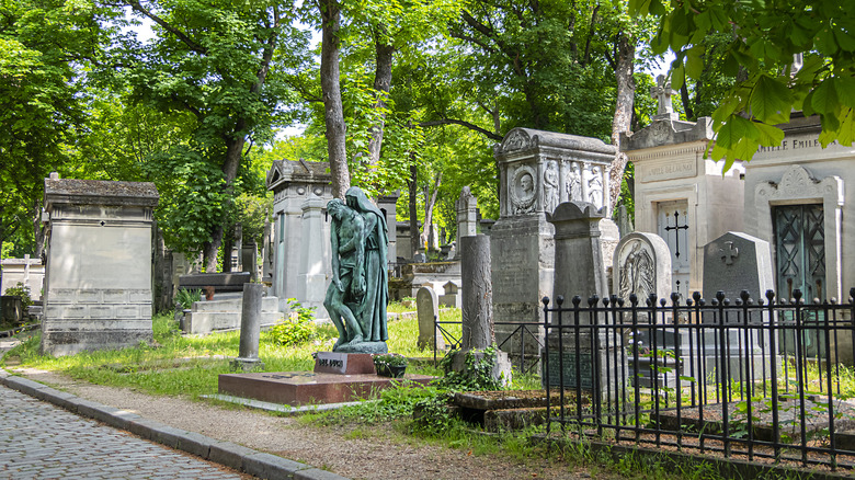 Pere Lachaise cemetery Paris