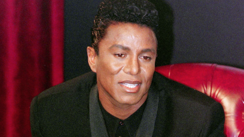 Jermaine Jackson posing at event