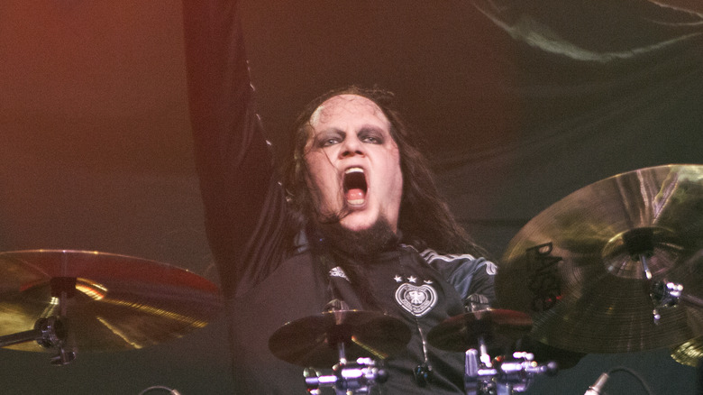 Joey Jordison behind a drum kit