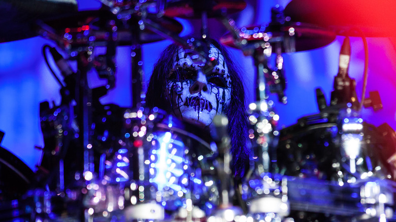 Joey Jordison behind a drum kit