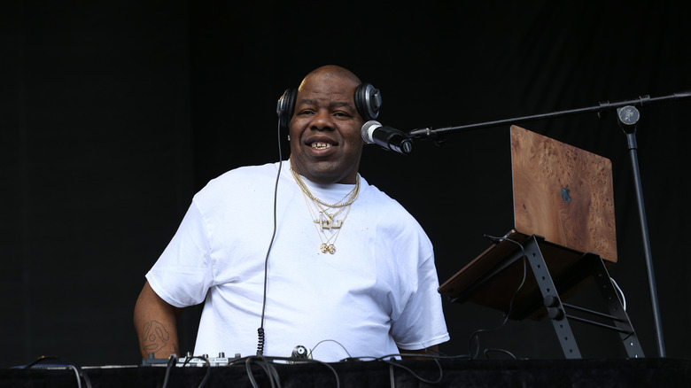 Biz Markie performing