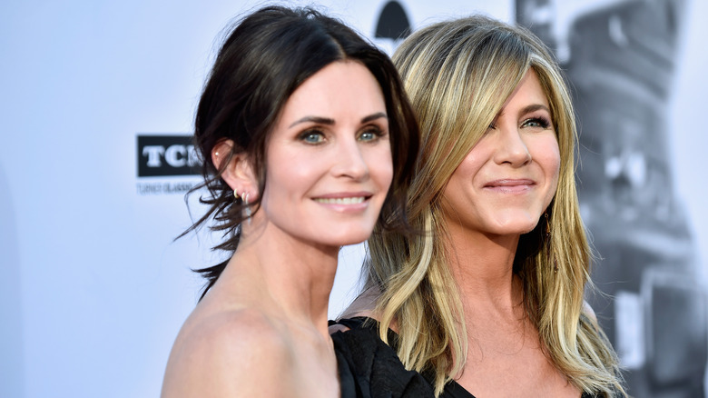 Courteney Cox and Jennifer Aniston 