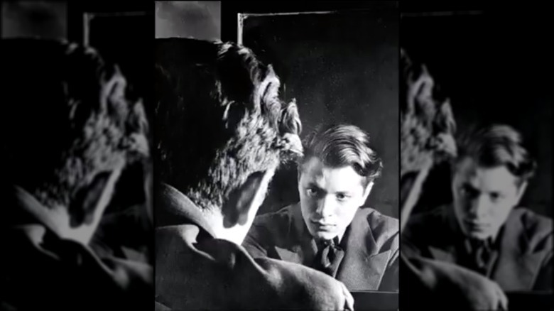 Portrait of Delmore Schwartz in mirror