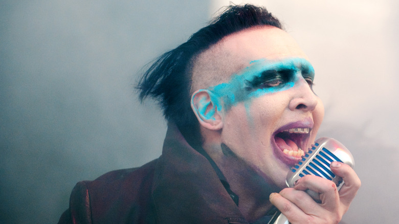 Marilyn Manson singing
