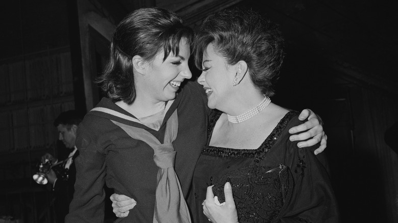 Liza Minnelli and Judy Garland, 1965