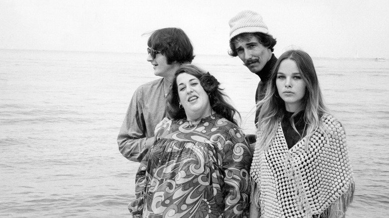 Mamas and the Papas pose band photo