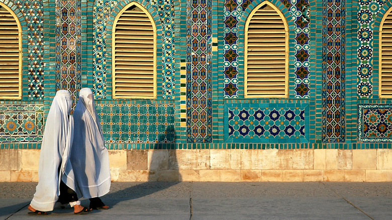 Women wearing burkas in Afghanistan