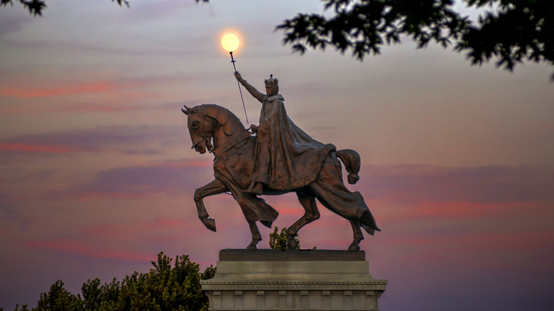St. Louis IX statue