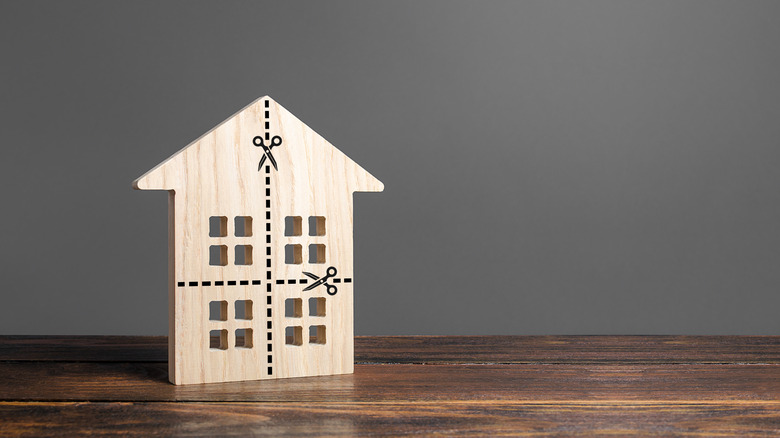 Wooden house with dotted lines  