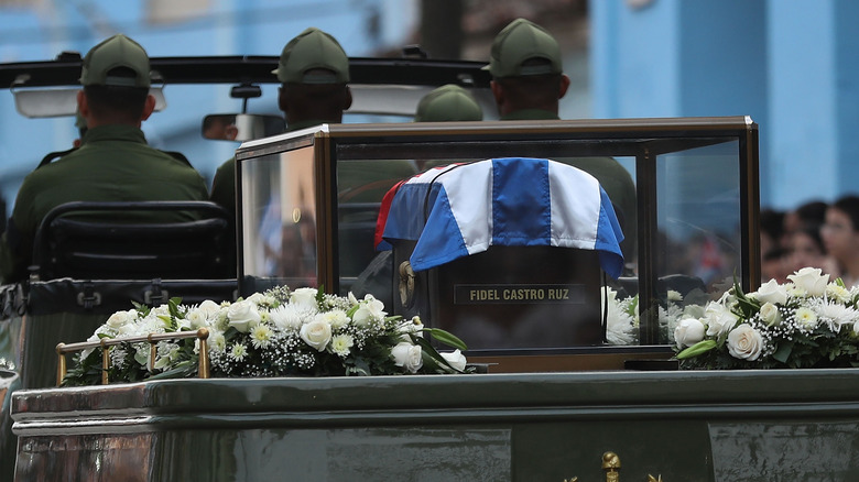 fidel Castro in casket