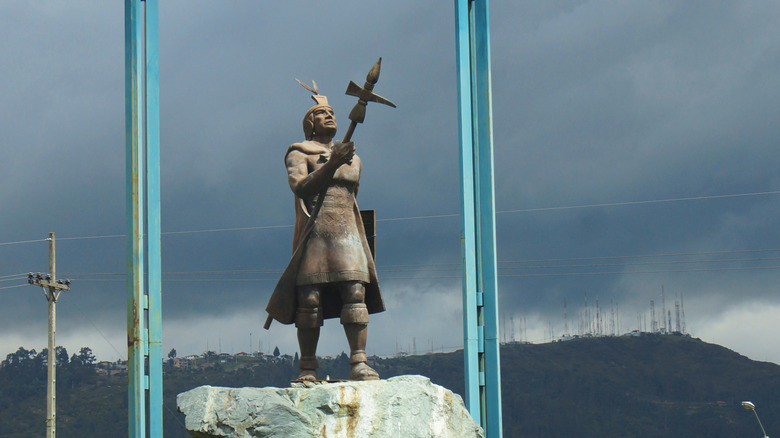 Statue of Huayna Capac
