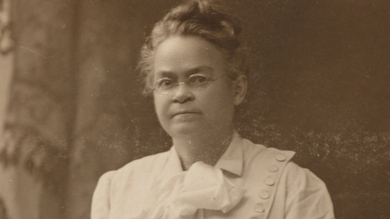 Carrie Nation holding Bible