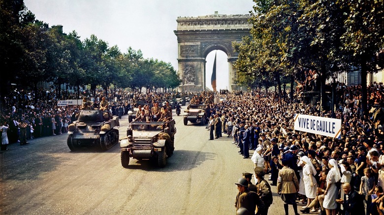 liberation celebrations in Paris, August 1944