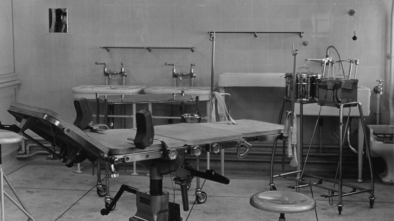 A 1950s hospital surgery