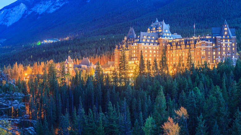  Fairmont Banff Springs Hotel