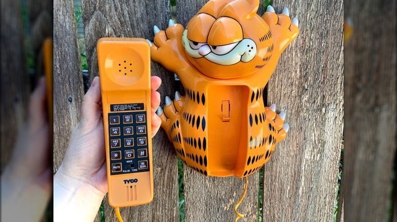 garfield phone