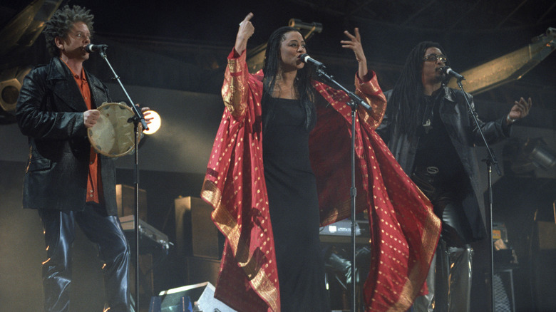 Lisa Fischer performing with the rolling stones