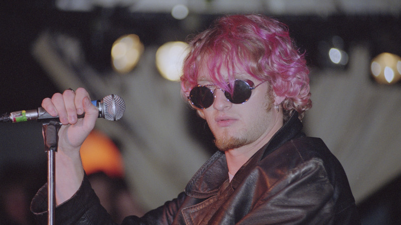 Layne Staley with pink hair